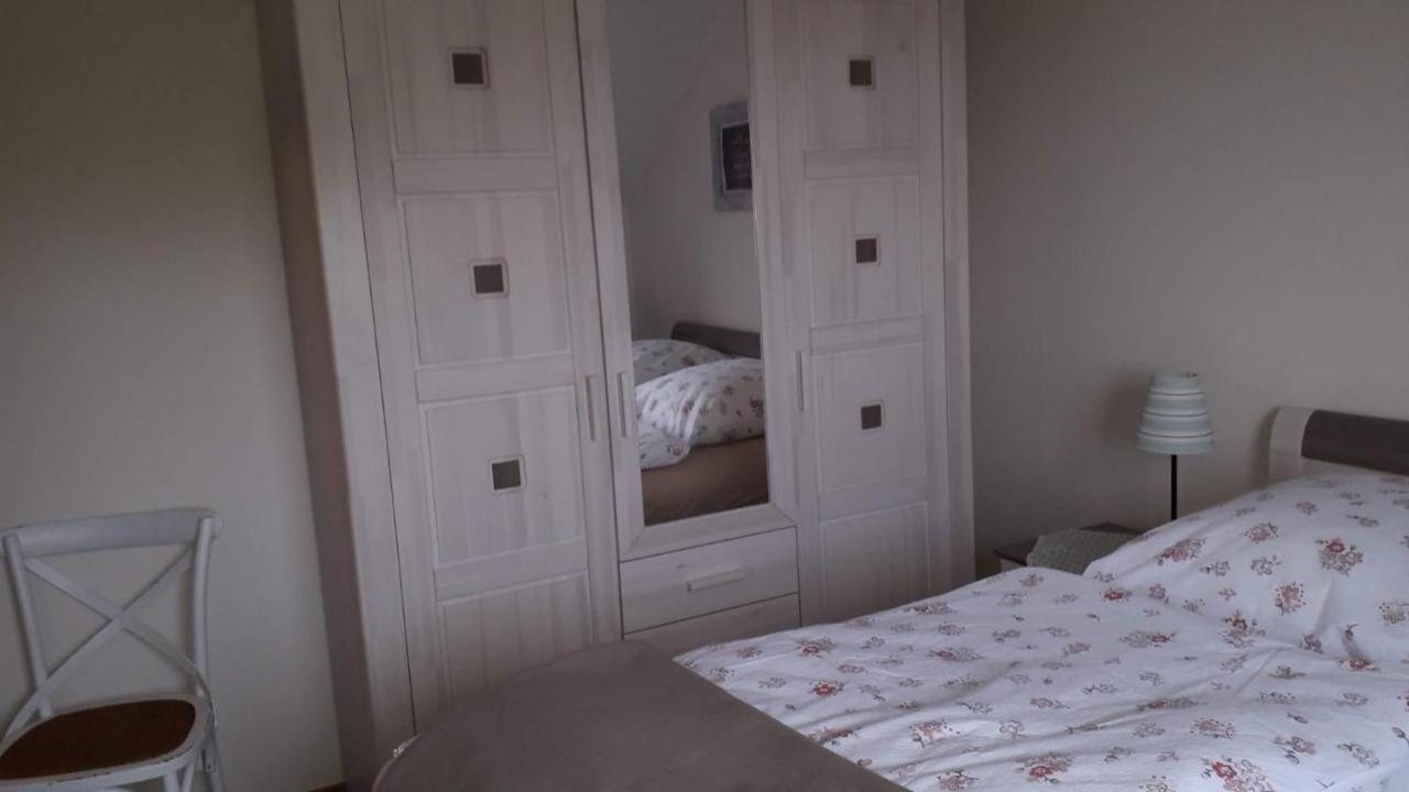 Ferienwohnung Am Dorfteich เฟมาร์น ภายนอก รูปภาพ