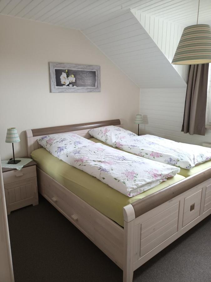 Ferienwohnung Am Dorfteich เฟมาร์น ภายนอก รูปภาพ